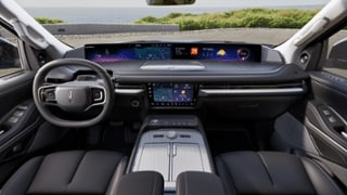 2025 Lincoln Lincoln Navigator Internal Image 2
